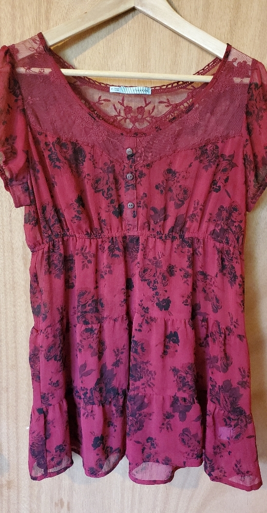 Short sleeve top